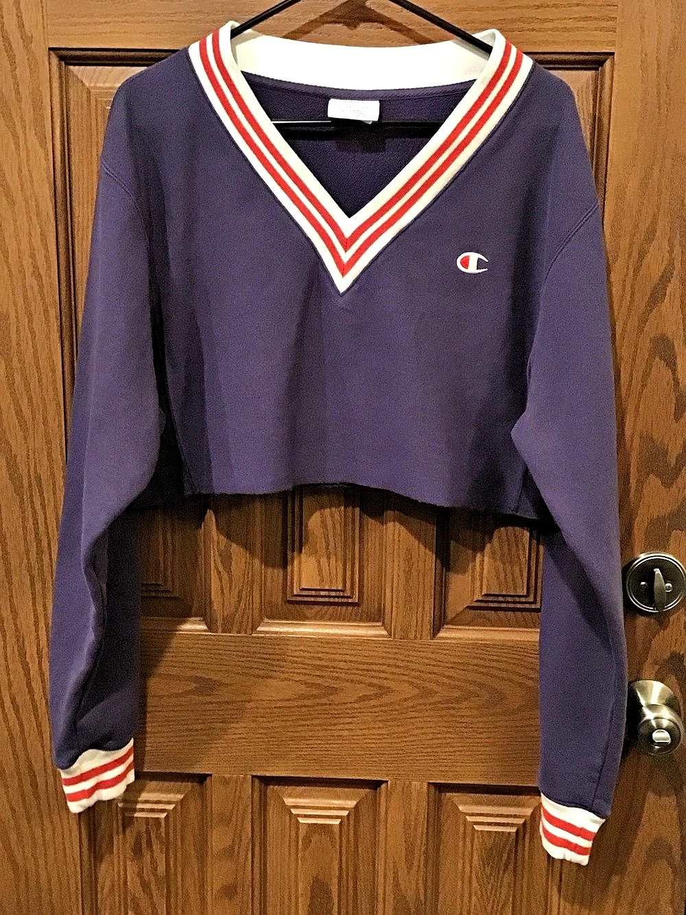 Vintage Champion Reverse Weave Blue V-Neck Oversized Sweatshirt. Sm.